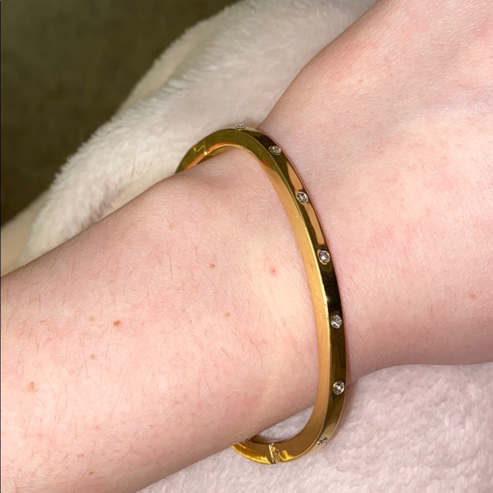Super cute gold simple bracelet